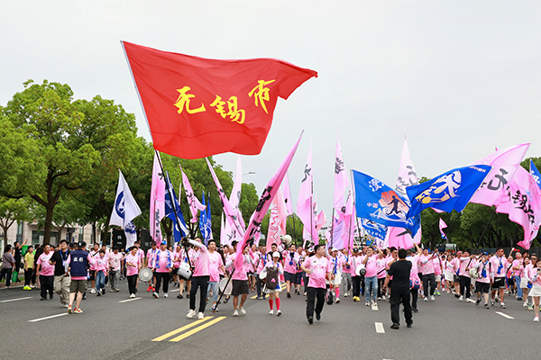 《出征》卢聚炜 摄.jpg
