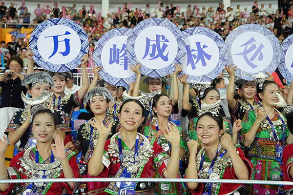 《“贵”客来看苏超》刘译允 摄.jpg